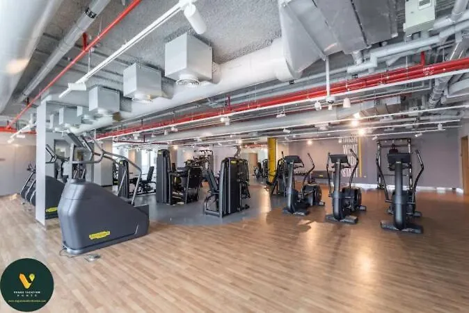 Downtown Views II - Vogue Two Bedroom Apartment With Balcony And Full Burj Khalifa View, Opposite Dubai Mall Skybridge