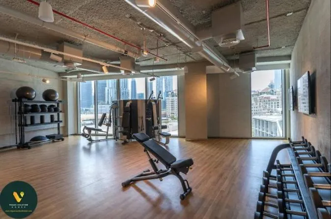 Downtown Views II - Vogue Two Bedroom Apartment With Balcony And Full Burj Khalifa View, Opposite Dubai Mall Skybridge